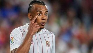 كوندي مدافع إشبيلية