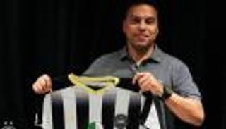 52 لقبا.. من الأكثر تتويجا بين وفاق سطيف وحسام البدري؟