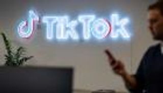 شباب الجيل Z  يصدم جوجل.. تيك توك تسيطر على العقول