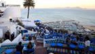 سيدي بوسعيد التونسية.. لوحة معمارية بلون السماء تخطف قلوب السياح