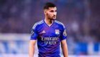 لمزاملة لاعب مصري.. عملاق إنجليزي يقترب من تحقيق حلم حسام عوار