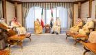 قمة جدة.. محمد بن زايد يبحث مع ولي عهد الكويت العلاقات والمستجدات