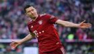 قبل انتقاله إلى برشلونة.. ليفاندوفسكي يوجه 3 رسائل عاطفية