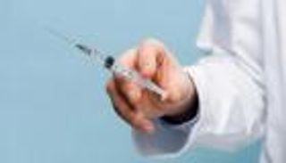 "حقنة هتلر" تثير ضجة بمصر.. جثة مجهولة في الشارع