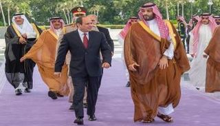 ولي العهد السعودي الأمير محمد بن سلمان بن عبدالعزيز يستقبل الرئيس المصري عبدالفتاح السيسي