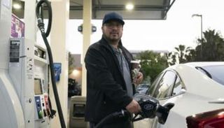 محطة لتزويد السيارات بالبنزين في الولايات المتحدة