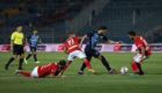 هل جامل الزمالك وظلم الأهلي؟.. التحكيم بطل جولة الدوري المصري