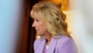 المفاجآت تعترض طريقه.. جيل بايدن تدافع عن زوجها