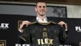 في الظهور الأول.. جاريث بيل وكيليني في صدارة الدوري الأمريكي