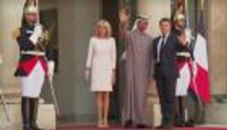 محمد بن زايد في فرنسا.. احتفاء "مليوني" على تويتر بزيارة رئيس الإمارات