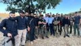 بعد ظهوره بـ"آر بي جي".. العراق يقيل سفيره في لبنان