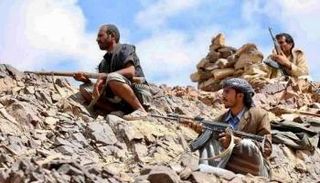 مقاتلون قبليون في البيضاء خلال مواجهات سابقة مع مليشيات الحوثي