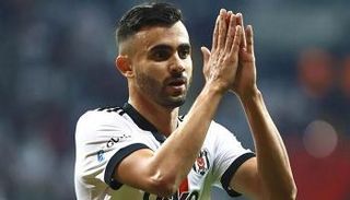 رشيد غزال لاعب بشكتاش التركي