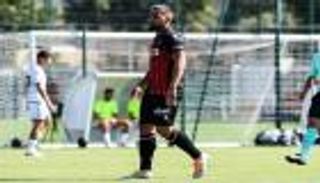 برسالة مشفرة.. مدرب نيس الجديد يصدم أندي ديلور