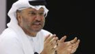 قرقاش: زيارة محمد بن زايد لفرنسا نموذج لبناء العلاقات مع الدول الصديقة
