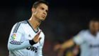 5 أهداف تاريخية سجلها كريستيانو رونالدو بقميص ريال مدريد