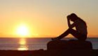 احذر من 10 أعراض.. إليك أسباب اكتئاب الصيف وأعراضه وطرق العلاج