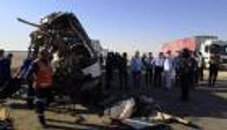 سائق يتعاطى المخدرات وراء مقتل 23 مصرياً.. النيابة تكشف الكواليس