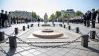 وسائل إعلام غربية تحتفي بزيارة رئيس الإمارات لفرنسا.. ماذا قالت؟