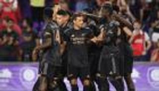 قبل انطلاقة الدوري الإنجليزي.. أرسنال يفوز بثلاثية وتعثر تشيلسي (فيديو)