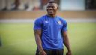 فرحة منقوصة.. ماذا قال نجم الأهلي بعد ترشيحه لجائزة الأفضل في أفريقيا؟