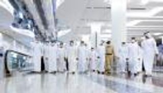 محمد بن راشد يزور مطار دبي الدولي ويتفقد سير العمل.. 4 رسائل مهمة