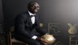 فيديو تتويج ساديو ماني بجائزة أفضل لاعب في أفريقيا 2022