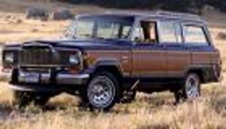 عجائب عالم السيارات.. موديلات من خشب