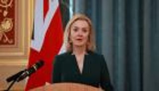 قبل 28 عاما.. تراس ترفض الملكية وتدعو لـ"جمهورية بريطانيا"