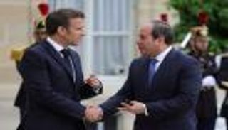 زيارة السيسي لفرنسا.. خبيران يكشفان أهمية التوقيت
