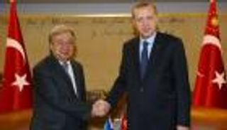 تركيا تعلن حل أزمة تصدير الحبوب الأوكرانية واحتفال بإسطنبول