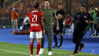 سواريس يتوعد منافسي الأهلي