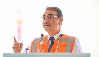 وزير الطاقة التركي خلال مراسم وضع حجر الأساس