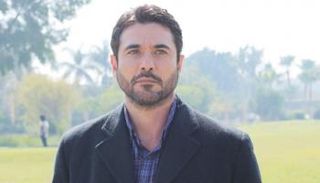 الفنان أحمد عز