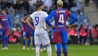 ما هو تردد القناة الرابعة الناقلة لمباراة ريال مدريد وبرشلونة الودية؟