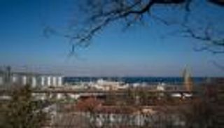 قصف ميناء أوديسا.. أوكرانيا تتهم روسيا وموسكو تنفي