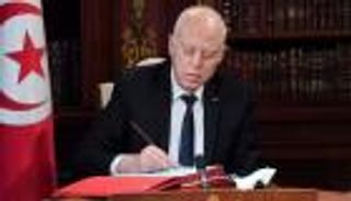 "مرحلة خالية من الإخوان".. ساعة الحسم لدستور تونس