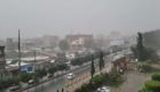 سيول جارفة تخرج جميع أنفاق صنعاء عن الخدمة (صور)