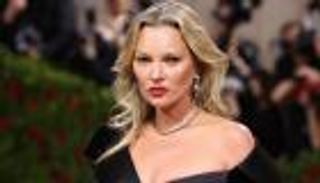 كيت موس: حادث تحرش جعلني أكثر حذرا.. وهذا سر دفاعي عن جوني ديب