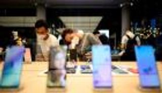 هيمنة العلامات المحلية.. شحنات الصين من الهواتف المحمولة تقفز 9.2%