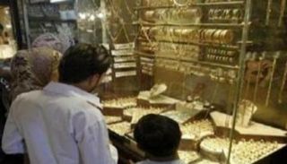 متجر لبيع الذهب - رويترز