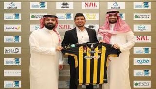 طارق حامد لاعب وسط اتحاد جدة السعودي الجديد