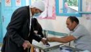 يمر دون خروقات.. تونس تعلن نسبة الإقبال على الاستفتاء