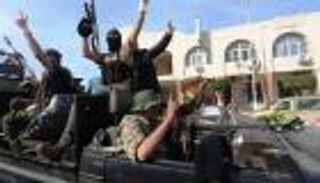 مليشيات طرابلس تحرم التونسيين من الاستفتاء على الدستور