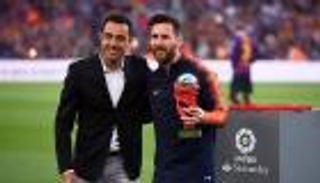 تشافي يحسم الجدل.. هل يعود ميسي إلى برشلونة؟