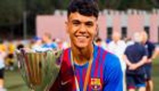 خطفه من برشلونة.. مغربي جديد يزامل نصير مزراوي في بايرن ميونخ