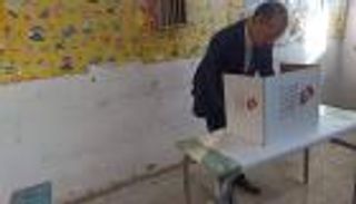 تونس.. حبس 6 أشخاص تعمدوا تعطيل سير الاستفتاء