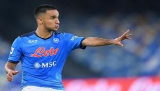 آدم وناس لاعب نابولي الإيطالي