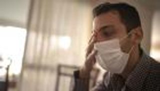 صداع ما بعد كورونا.. متى يجب زيارة الطبيب؟