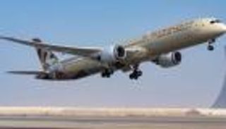 "الاتحاد للطيران" تحلق بالأرباح.. 296 مليون دولار خلال نصف عام